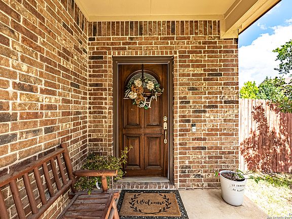 4th image of 7606 Redrock Vista