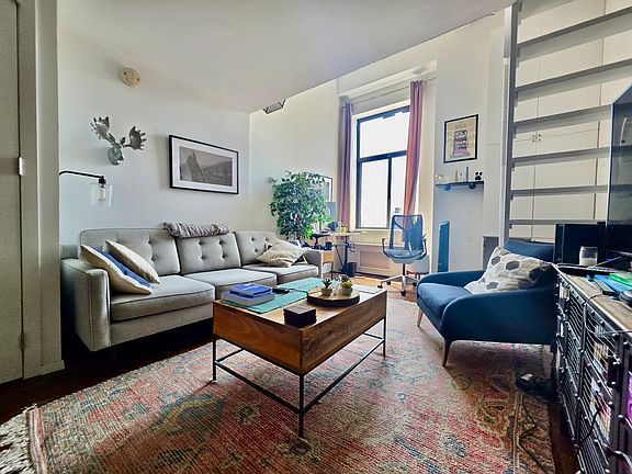 3rd image of 310 E 23rd St APT 12C