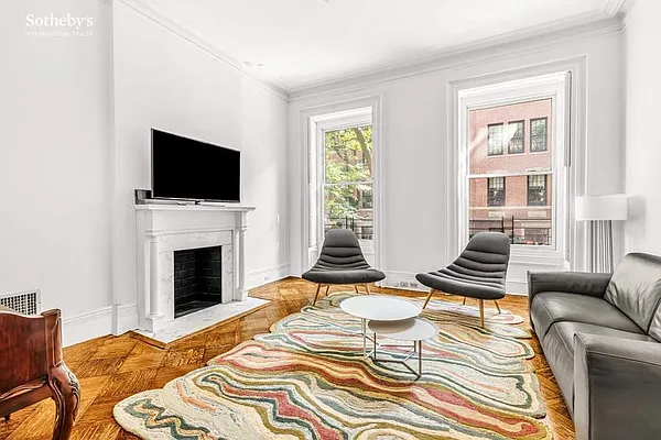 Rented by Sotheby's International Realty | media 9