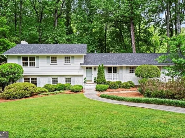 1518 Rochelle Dr, Atlanta, GA 30338