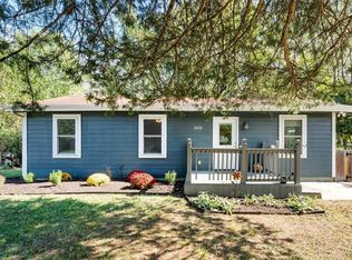 2018 S Custer Ln, Fayetteville, AR 72701