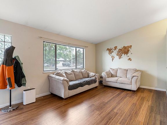 4th image of 1085 Wagon Wheel Ave