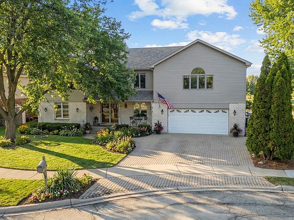 2nd image of 1424 E Jonquil Cir