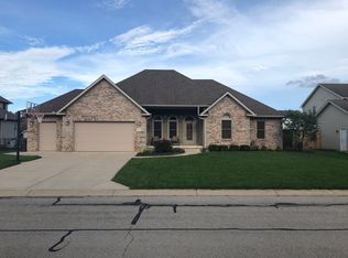 104 S Buckingham Rd, Yorktown, IN 47396