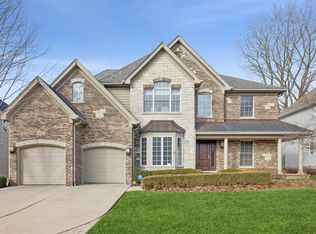 816 Megan Ct, Westmont, IL 60559