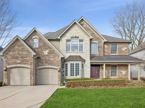 816 Megan Ct, Westmont, IL 60559