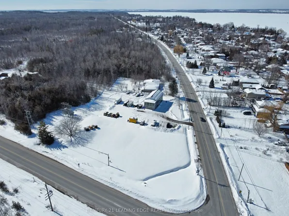 1035 Metro Rd N, Georgina, ON L4P 3E9