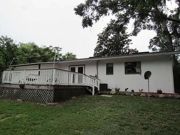 3rd image of 979 N Brookview Dr