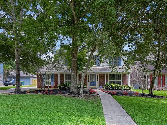 3rd image of 80 Eagle Rock Cir