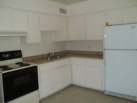 2nd image of 8310 N 60th Ave APT 3