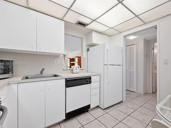 5th image of 5601 Collins Ave APT 1718
