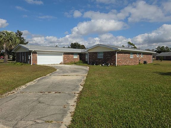 2nd image of 837 Plantation Dr