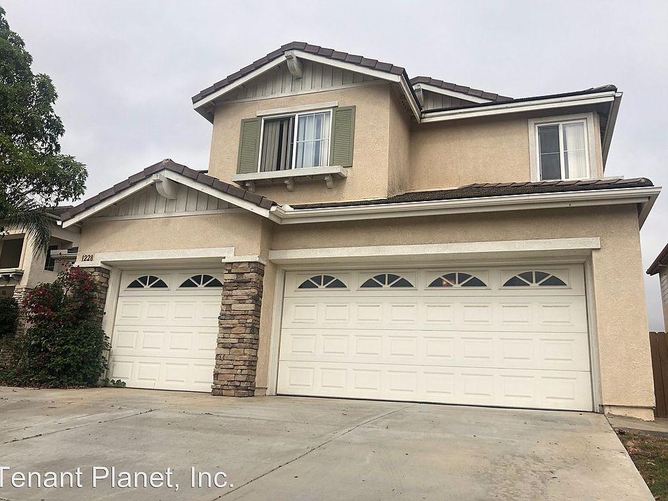 2nd image of 1228 Surfwood Ln