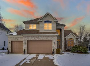 25216 Round Barn Rd, Plainfield, IL 60585