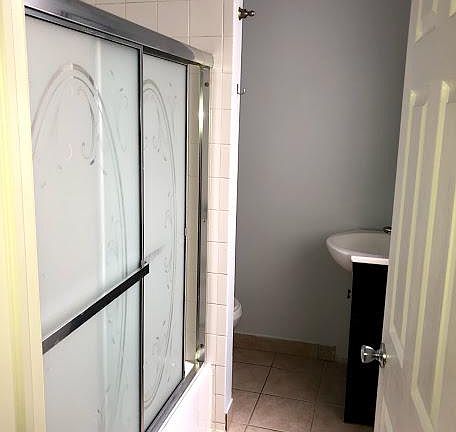 3rd image of 11647 Joseph Campau St #1