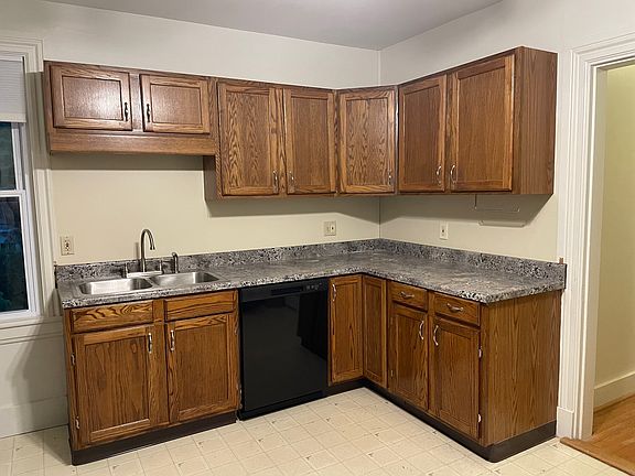 2nd image of 87 Mawney St #2