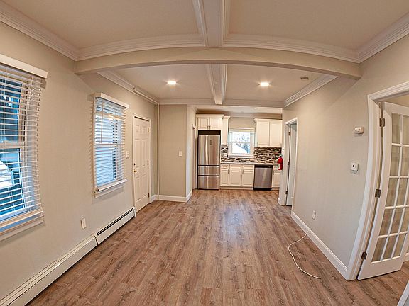 2nd image of 407 Brooks Blvd APT D