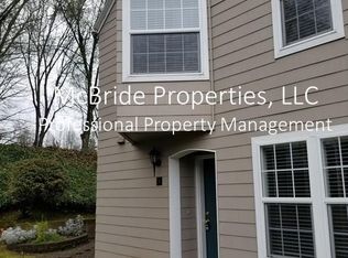 8710 SW Curry Dr UNIT B, Wilsonville, OR 97070