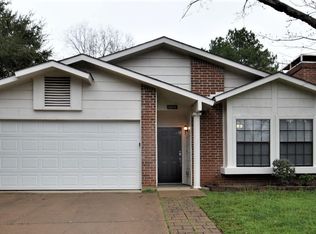 4225 Glen Ridge Dr, Arlington, TX 76016