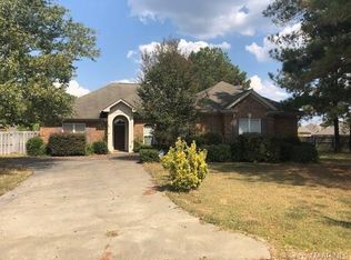 80 Joshua Cir, Elmore, AL 36025