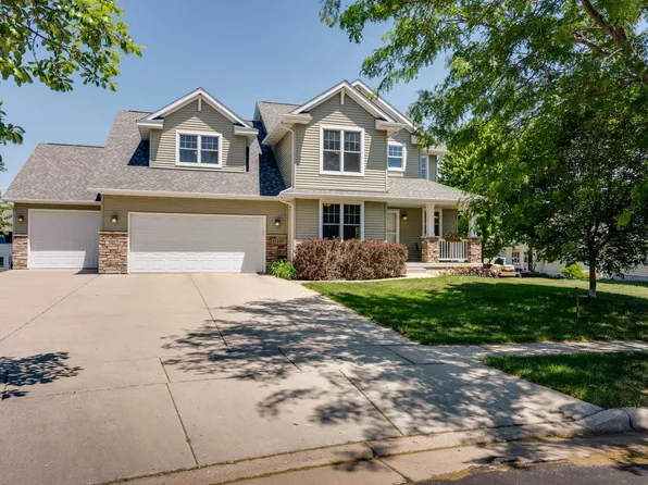 2116 Hoel Cir, Stoughton, WI 53589