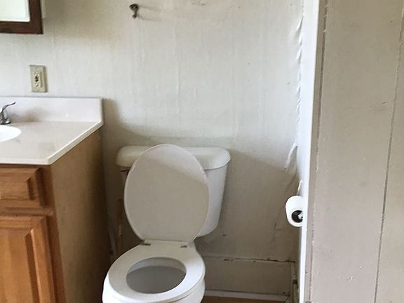 4th image of 118 Locust St #4233593