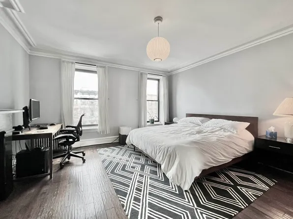 4 1st Place image 1 of 11