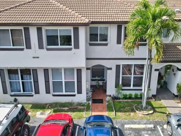 8535 SW 152nd Ave APT 204, Miami, FL 33193