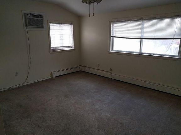 2nd image of 238 Ohio St