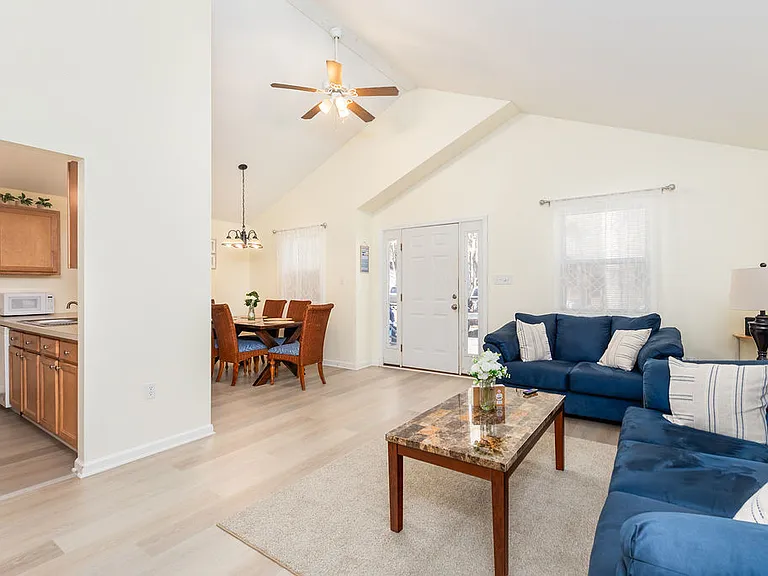 44 Robin Hood Trl — Photo 4