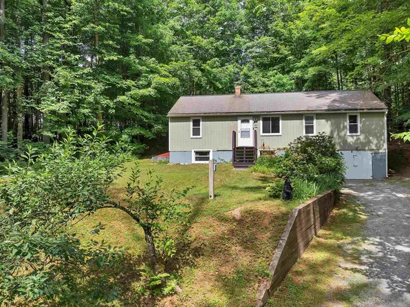 10 Sunrise Place, Hillsborough, NH 03244