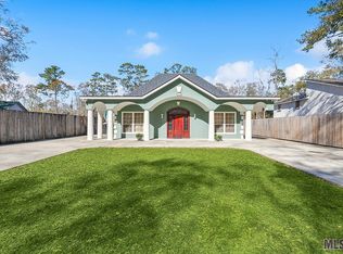 7565 Joan Marie Dr, Denham Springs, LA 70706