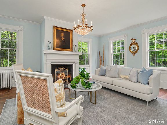 5th image of 530 Roxbury Road