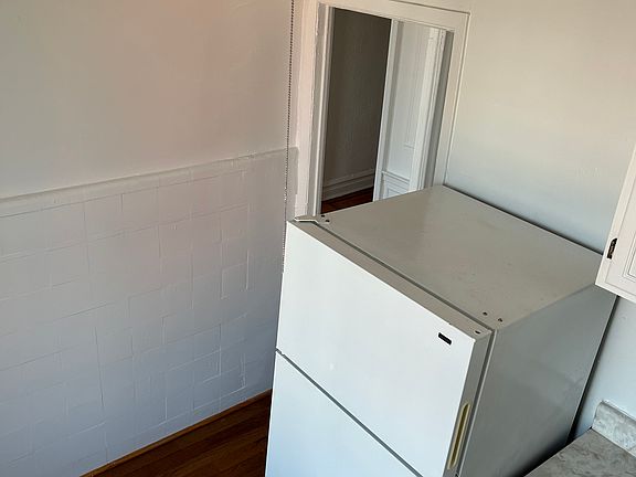 2nd image of 257 Quincy St APT 4C