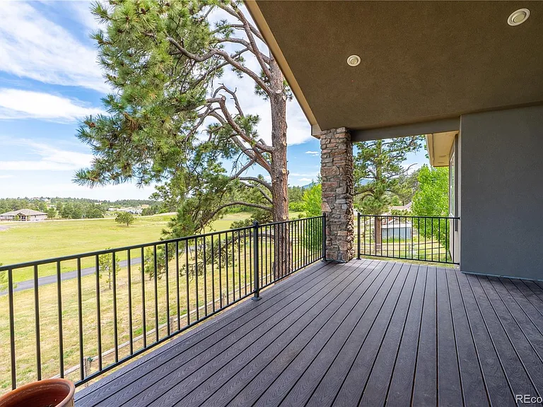 601 Pioneer Hvn — Photo 25