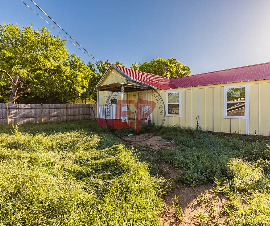 301 North Guadalupe Street - 1 — Photo 2