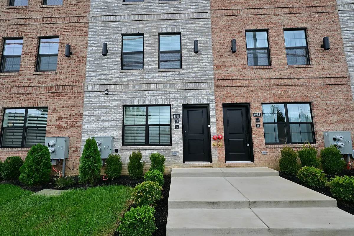 Building Photo - Conshohocken Ave