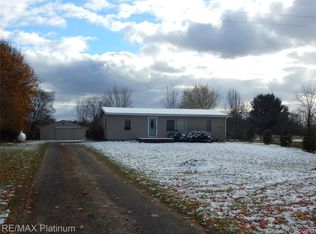 10321 E Lovejoy Rd, Perry, MI 48872