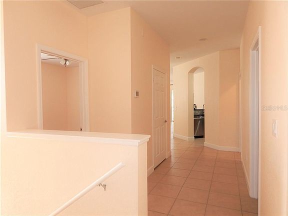 3rd image of 240 W End Dr Unit 421