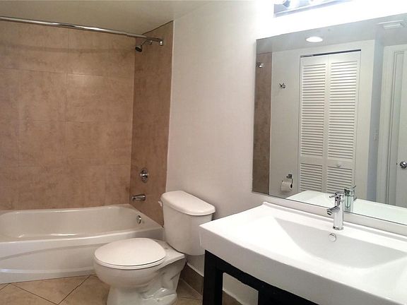 5th image of 1200 Brickell Bay Dr APT 2308