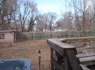 924 W 1st Ave, Hutchinson, KS 67501