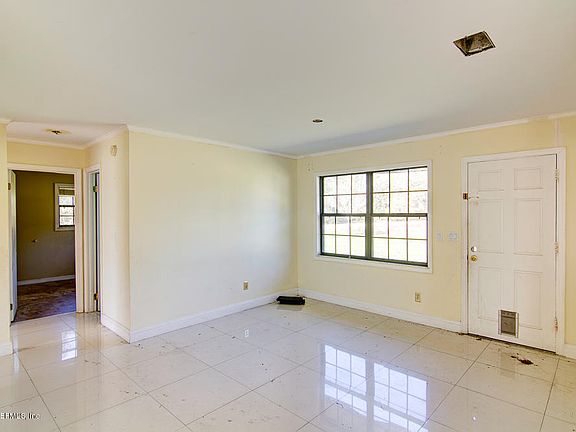 4th image of 157 Park Ave