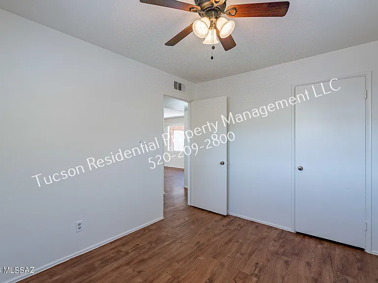 826 E Water St — Photo 35
