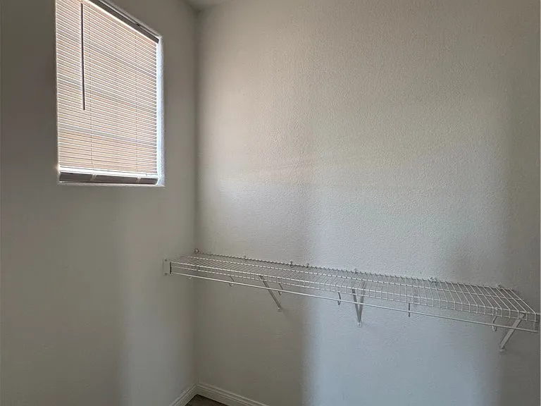 11695 Tierney Creek Dr — Photo 25
