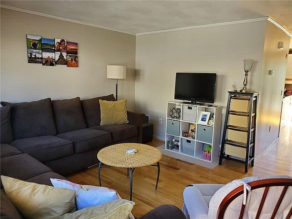2nd image of 53 Sanwood Dr