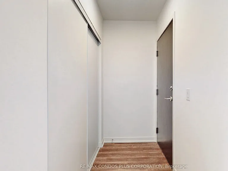 1808 Saint Clair Ave W #706 — Photo 27