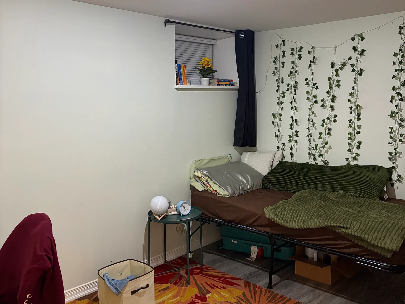 4 bed, $630 — Photo 1