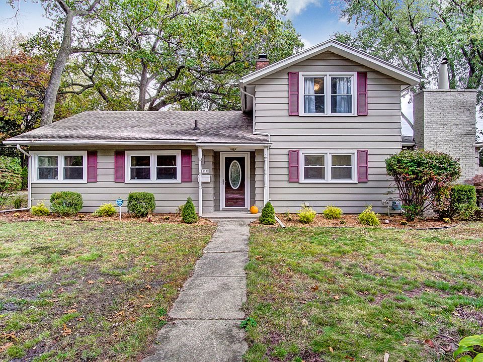 1438 RIVERVIEW AVE