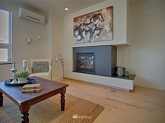 3rd image of 1205 A 6 Avenue N