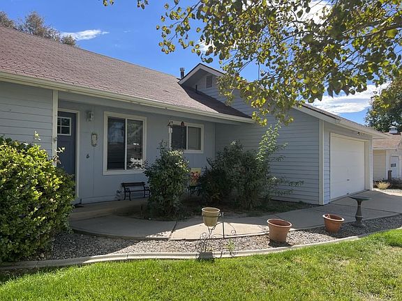 2nd image of 584 Agana St